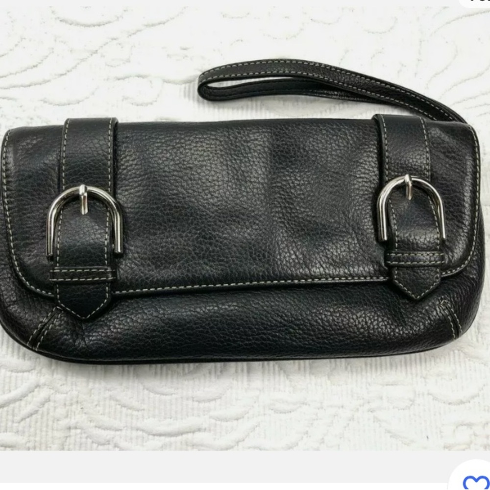 Loft wristlet